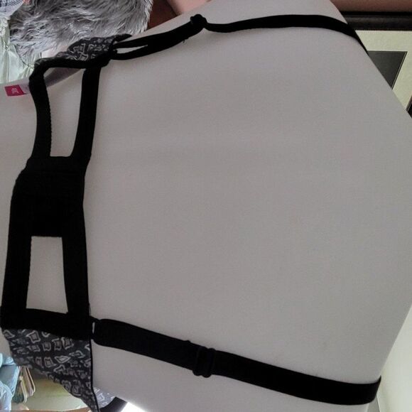 No Boundaries Black Cross My Heart Bra Size 40C - Picture 2 of 4